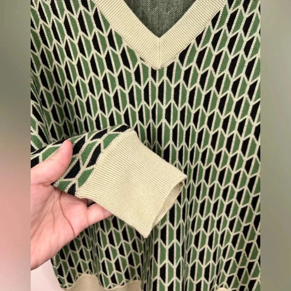 Christian Siriano vneck wool-blend sweater, Large, Green & black, RETRO 60s-Vibe - Picture 5 of 8